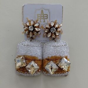 Allie beads whiskey glass earrings NWT $68